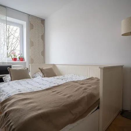 Spacious 2br - Nivy Mall - Fast Wifi - Balcony With View - Flex Check-in Apartmán