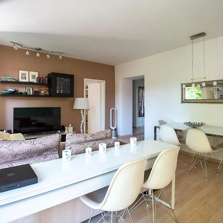 Bright 2br Business & - Nivy - Balcony - Fast Wifi