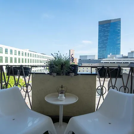 Bright 2br Business & - Nivy - Balcony - Fast Wifi *