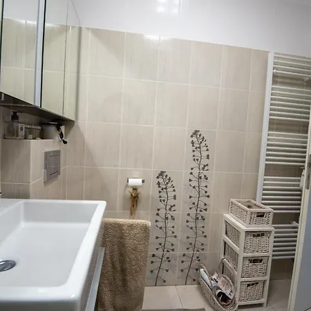 Διαμέρισμα Bright 2br Business & - Nivy - Balcony - Fast Wifi