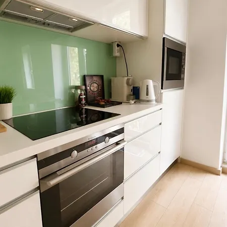 Bright 2br Business & - Nivy - Balcony - Fast Wifi *
