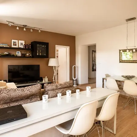 Bright 2br Business & - Nivy - Balcony - Fast Wifi Διαμέρισμα *