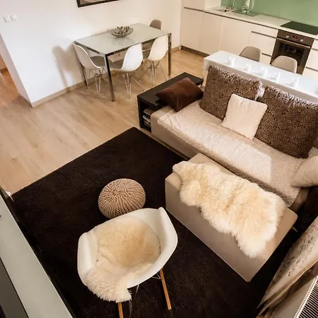 Bright 2br Business & - Nivy - Balcony - Fast Wifi Διαμέρισμα Μπρατισλάβα